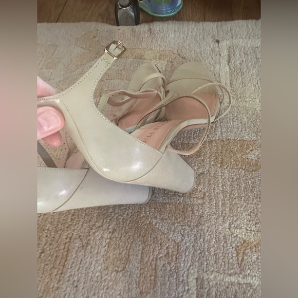 Gianvito Rossi for Bill Blass beige sandals heels size 41 - Picture 6 of 13